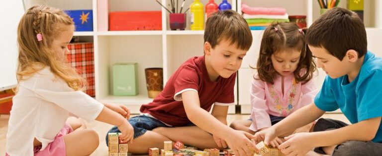 Children playing 768x315