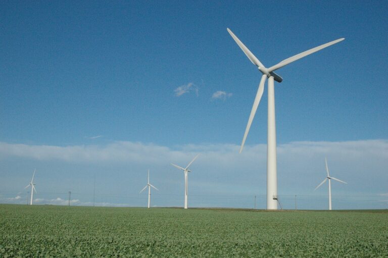 Wind turbine Holderness 768x511